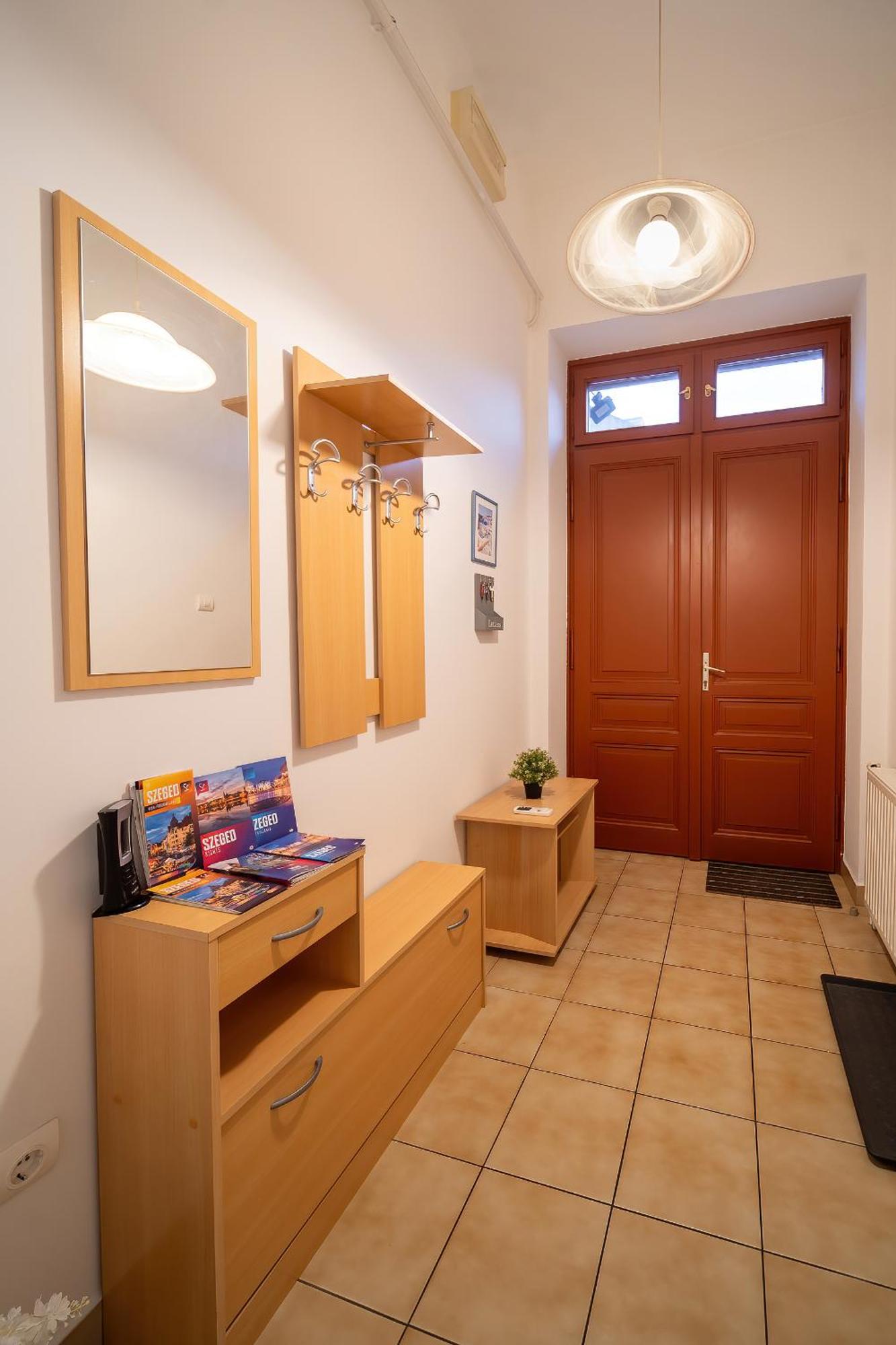 Tomka Apartman Szeged Luaran gambar